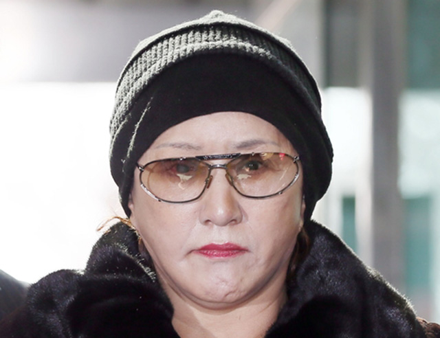 ▲ 특검이 유명 무기로비스트 린다 김 씨를 접견하기 위해 대전교도소를 방문했다는 사실이 알려지면서 '최순실-록히드마틴 커넥션 의혹'에 대한 특검 수사가 본격화될 가능성이 대두되고 있다. ⓒ연합뉴스