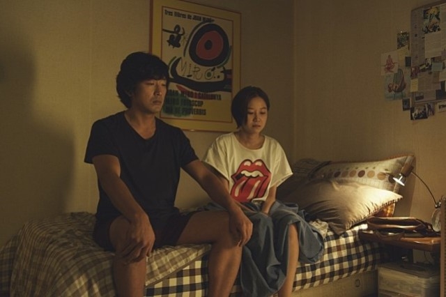 ▲ 영화 <러브픽션>(전계수 감독, 2011)에는 겨드랑이털을 깎지 않는 여주인공(공효진 분)이 나온다. 개봉 당시 여성의 겨털이 나온다는 것만으로도 화제가 됐다. ⓒ삼거리픽쳐스 , (주)판타지오픽쳐스