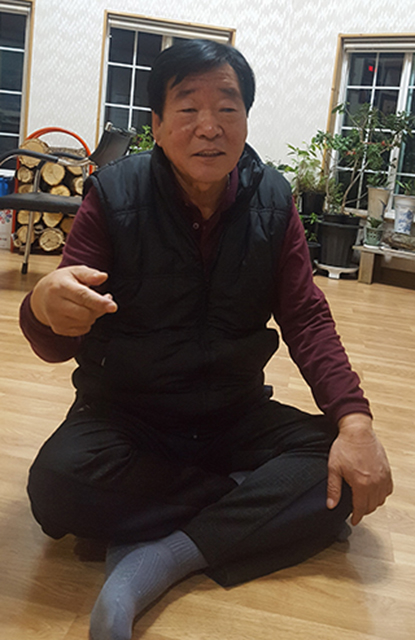 ▲공권력의 부당한 보안관찰 피해보상을 법원이 번복한 사실에 대해 진술하고 있다. ⓒ프레시안(홍춘봉)