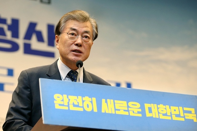 ▲ 문재인 대통령은 '본인부담 100만 원 상한제'를 공약으로 냈다. ⓒ더불어민주당