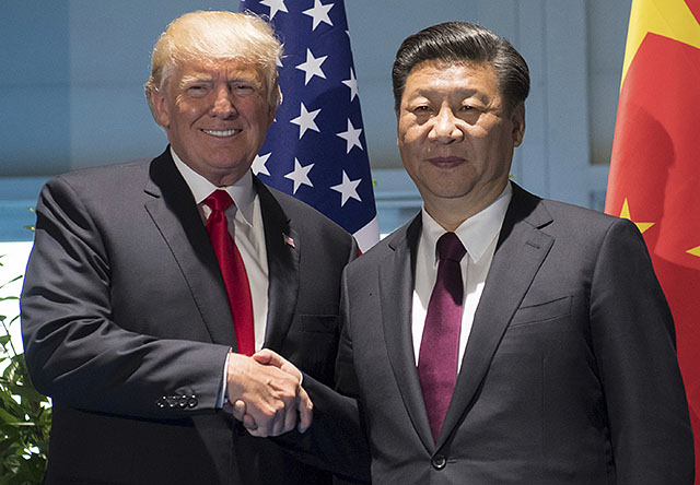 ▲ 도널드 트럼프(왼쪽) 미국 대통령과 시진핑 중국 국가 주석이 8일(현지 시각) G20 참석 계기로 독일에서 정상회담을 가졌다. ⓒAP=연합뉴스