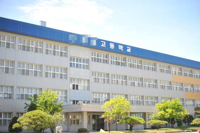 ▲ 현재 21명의 학생을 성추행한 혐의로 조사를 받고 있는 교사들이 재직했던 학교 모습. ⓒ프레시안(박호경)