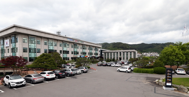 ▲하동군청 전경.ⓒ하동군