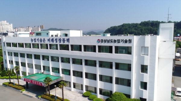 ▲ 2018년 춘파용 맥류 보급종 신청하세요. ⓒ 경상남도농업기술원