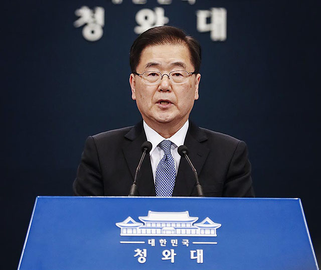 ▲ 6일 청와대에서 방북 결과를 설명하고 있는 대북 특별사절 대표단 수석 특사 정의용 국가안보실장 ⓒ청와대