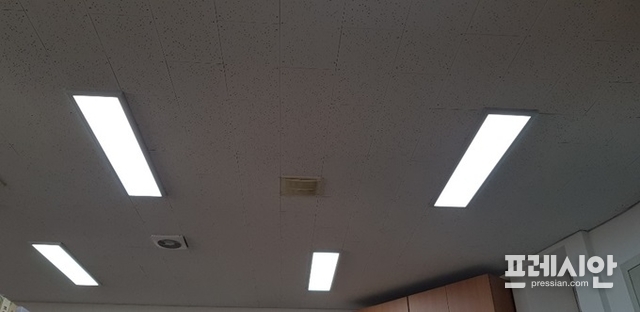 ▲광주지역 학교 중 면역력이 떨어진 어린 학생들이 많은 유치원과 초등학교 석면위험 학교가 많이 있어 시급한 대책이 필요한 실정이다. ⓒ광주광역시