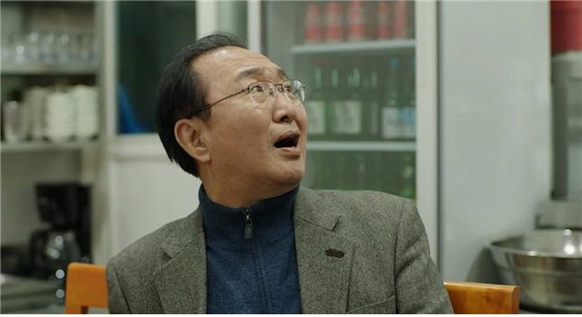 ▲ <달밤체조 2015>에 카메오로 출연한 노회찬 ⓒ 달밤체조 2015