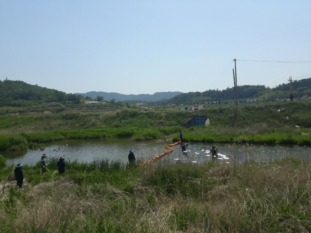▲지난 8일 농업용수 수질오염 사고대비 통합방재훈련을 실시했다. ⓒ한국농어촌공사 장흥지사