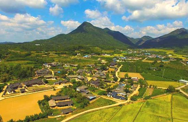 ▲산운마을은 의성에서 ‘대감마을’로 불리는 전통반촌으로, 자연경관이 수려한 영천이씨 집성촌이다.Ⓒ의성군