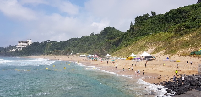 서귀포시 색달동 색달해수욕장. ⓒ제주특별자치도