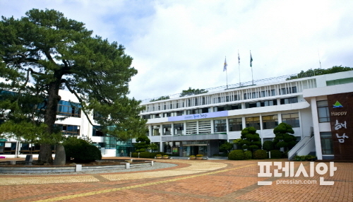 ▲해남군 청사 전경 ⓒ프레시안(최영남)