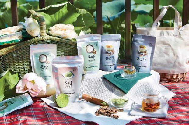 ▲경남 밀양시 상남면 에 위치한 (주)돈박에서 연근을 주 원료로 가공한 제품 ⓒ김종수