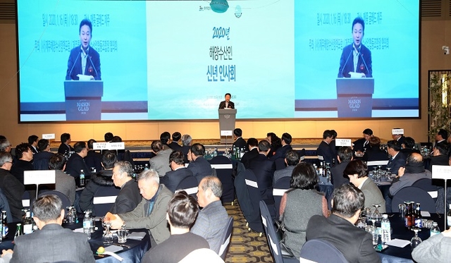 원희룡 지사가 16일 오후 6시 (사)제주해양수산정책포럼가 주관한 ‘2020년 제주특별자치도 해양수산인 신년인사회’에 참석했다. ⓒ제주특별자치도