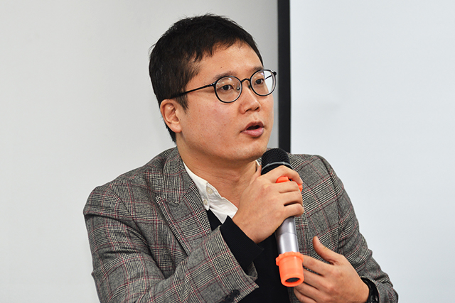 ▲<열여덟, 일터로 나가다>의 저자 허환주 기자 ⓒ프레시안