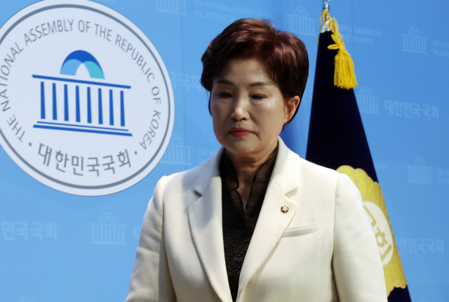 Jeon Hye-sook withdrew from the Democratic Party... “Lee Jae-myung ...