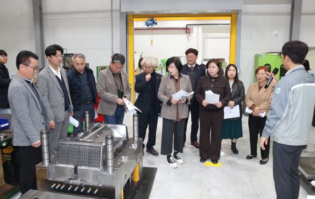 전주시의회 문화경제위, 전주혁신창업허브·전북국방벤처센터 방문 - 뉴스 썸네일 이미지