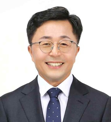 국립군산대, 차기 총장 임용후보자 1순위로 김강주 교수 선출 - 뉴스 썸네일 이미지